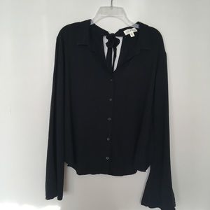 Cloth & Stone Black Button Down Neck Tie Top